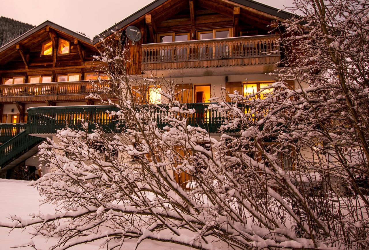 La Ferme Du Chateau Abondance Exterior foto